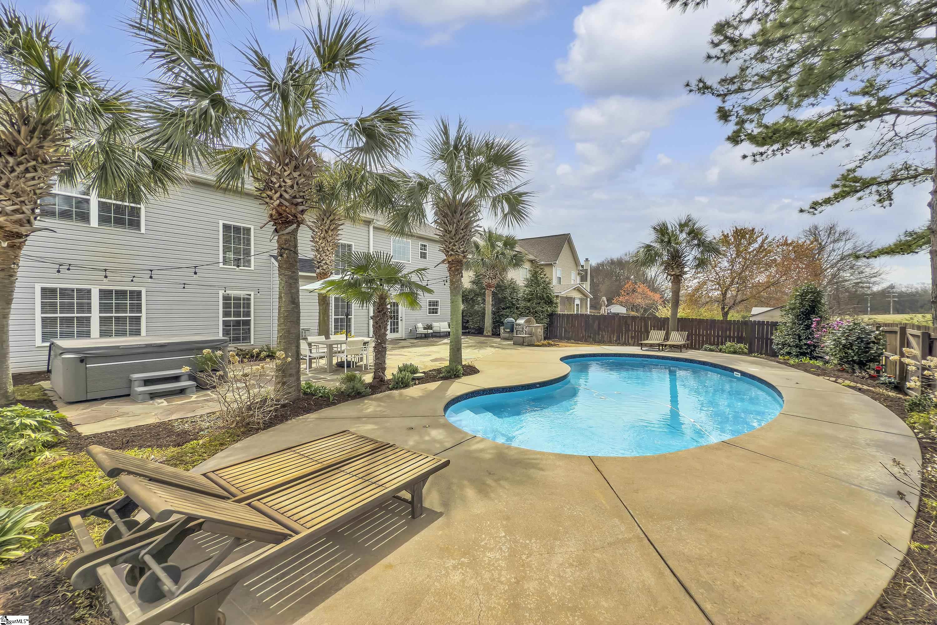 Simpsonville, South Carolina 29681, United States, 4 Bedrooms Bedrooms, ,3 BathroomsBathrooms,Residential,Contingent,91172