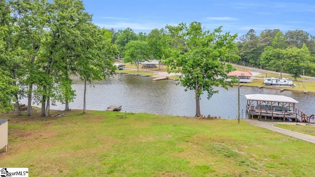 90 E Stagecoach Road, Cross Hill, SC, 29332