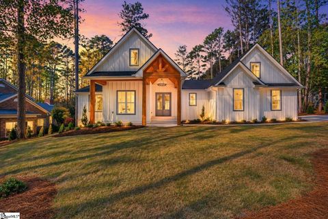 Photo of 1433 Stillwater Drive, Seneca, SC 29672 (MLS # 1589349)