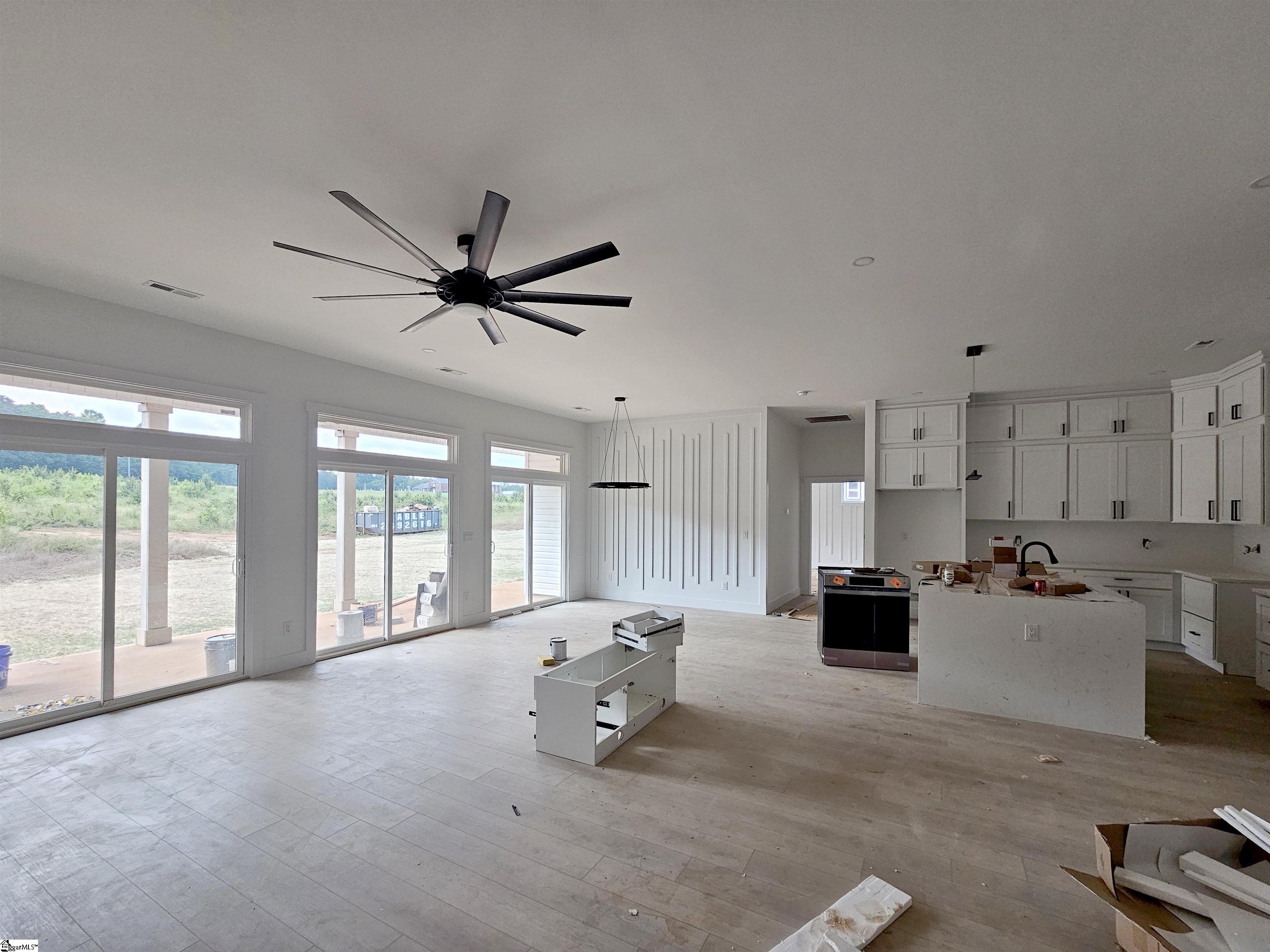 2927 Old Greenville Highway