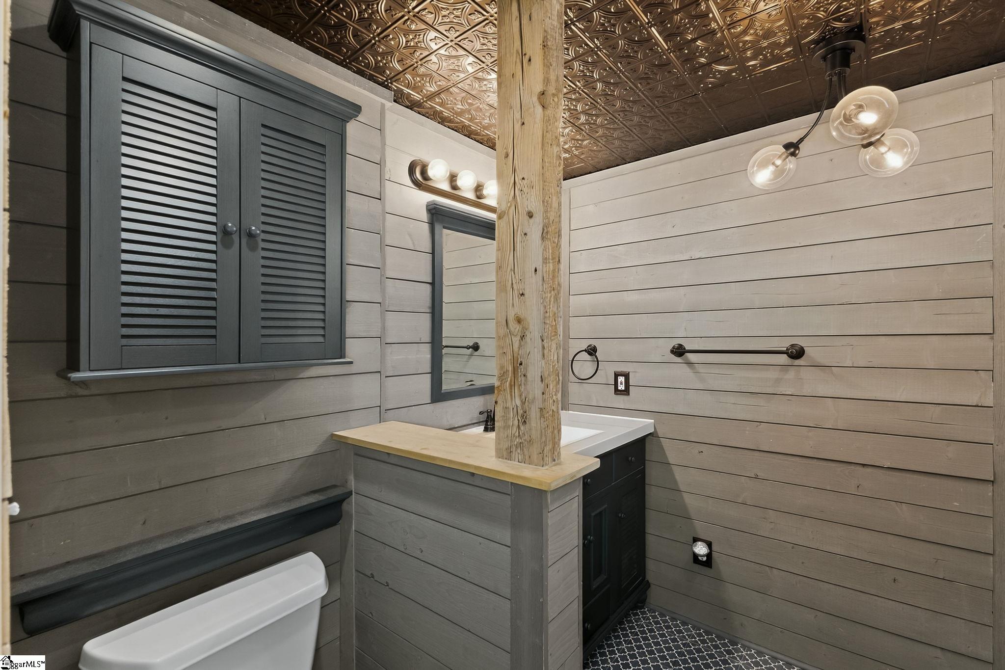 Taylors, South Carolina 29687, United States, 4 Bedrooms Bedrooms, ,5 BathroomsBathrooms,Residential,Active,191631