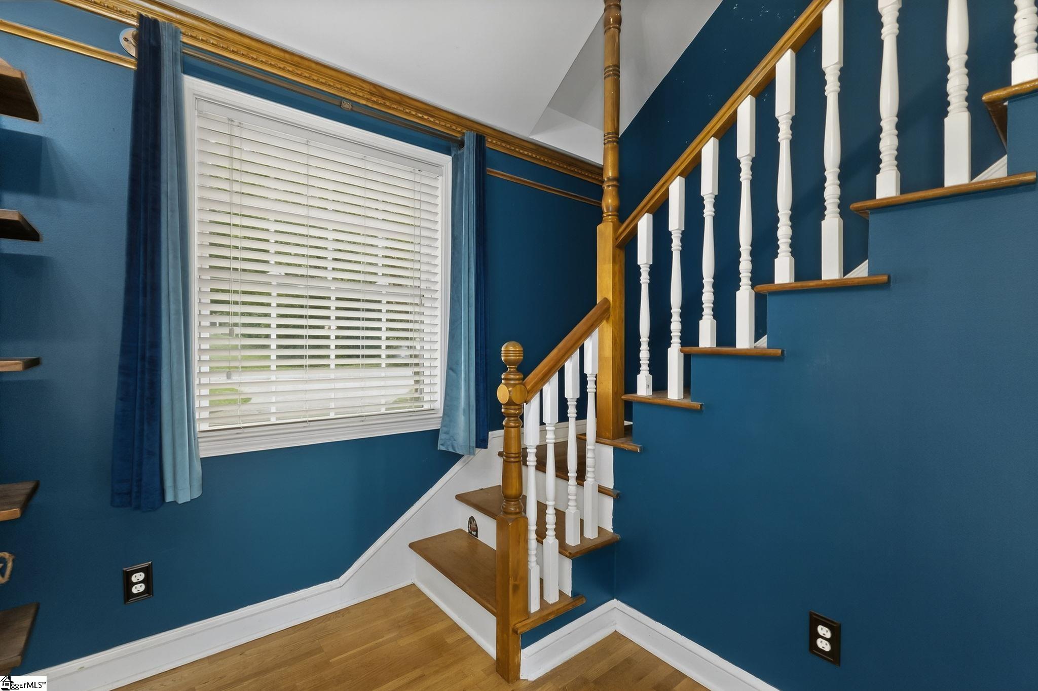 Taylors, South Carolina 29687, United States, 4 Bedrooms Bedrooms, ,5 BathroomsBathrooms,Residential,Active,191631