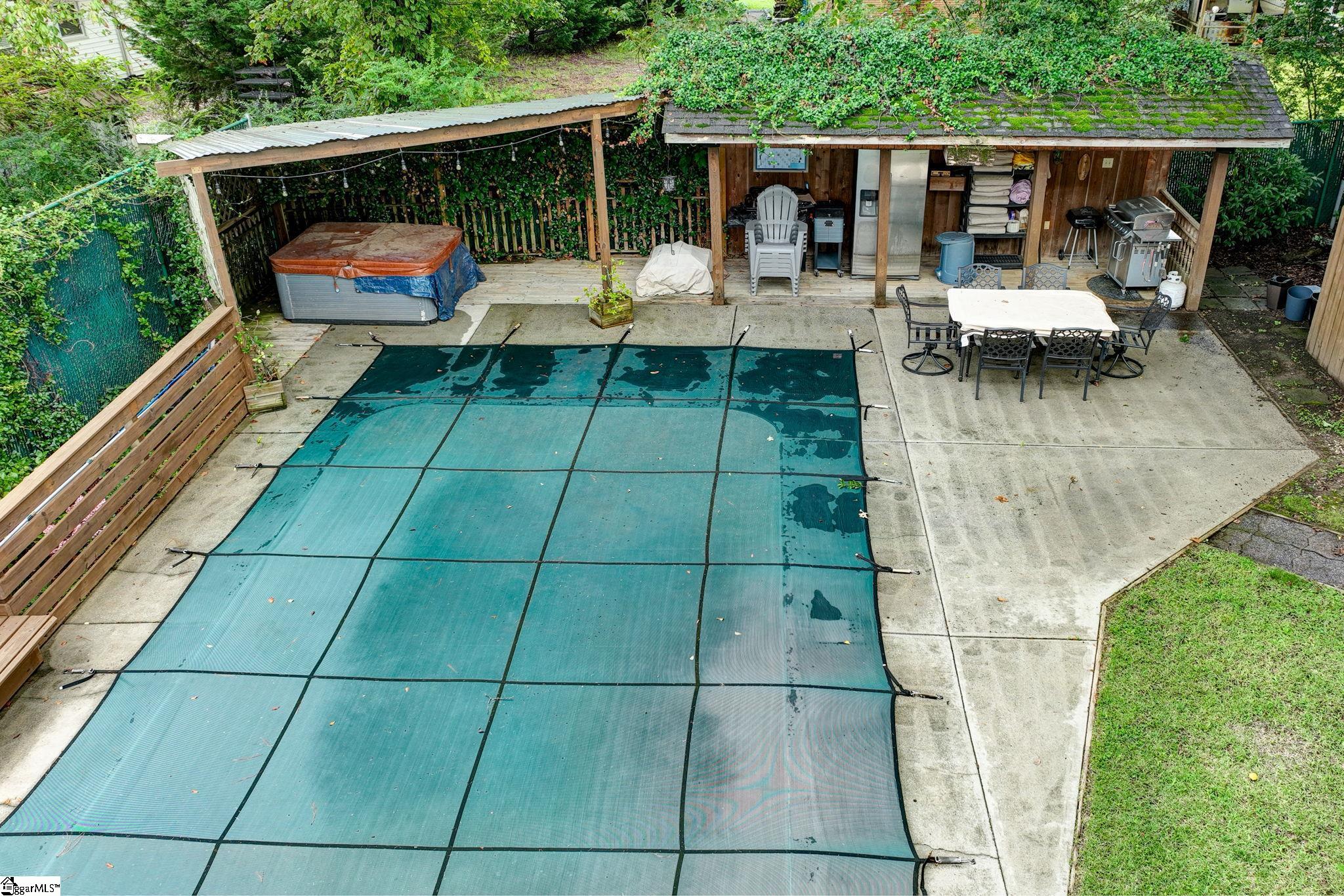 Taylors, South Carolina 29687, United States, 4 Bedrooms Bedrooms, ,5 BathroomsBathrooms,Residential,Active,191631