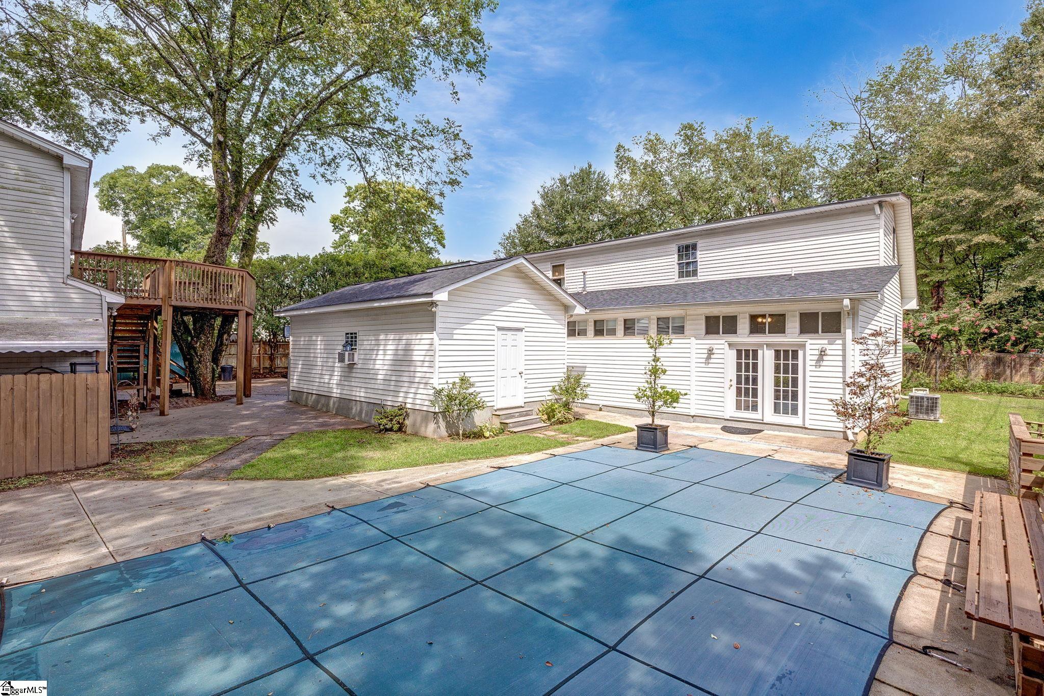 Taylors, South Carolina 29687, United States, 4 Bedrooms Bedrooms, ,5 BathroomsBathrooms,Residential,Active,191631