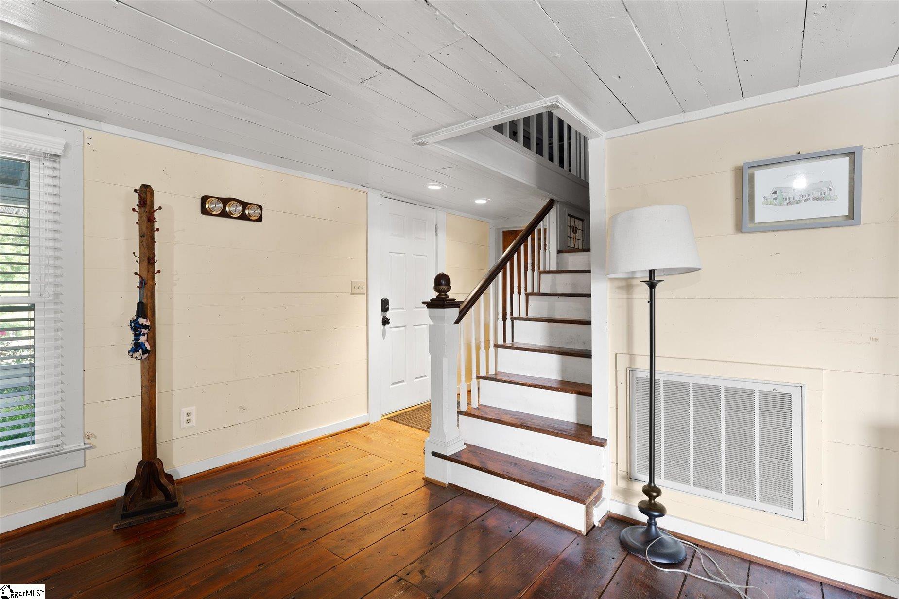1124 Tugaloo Road