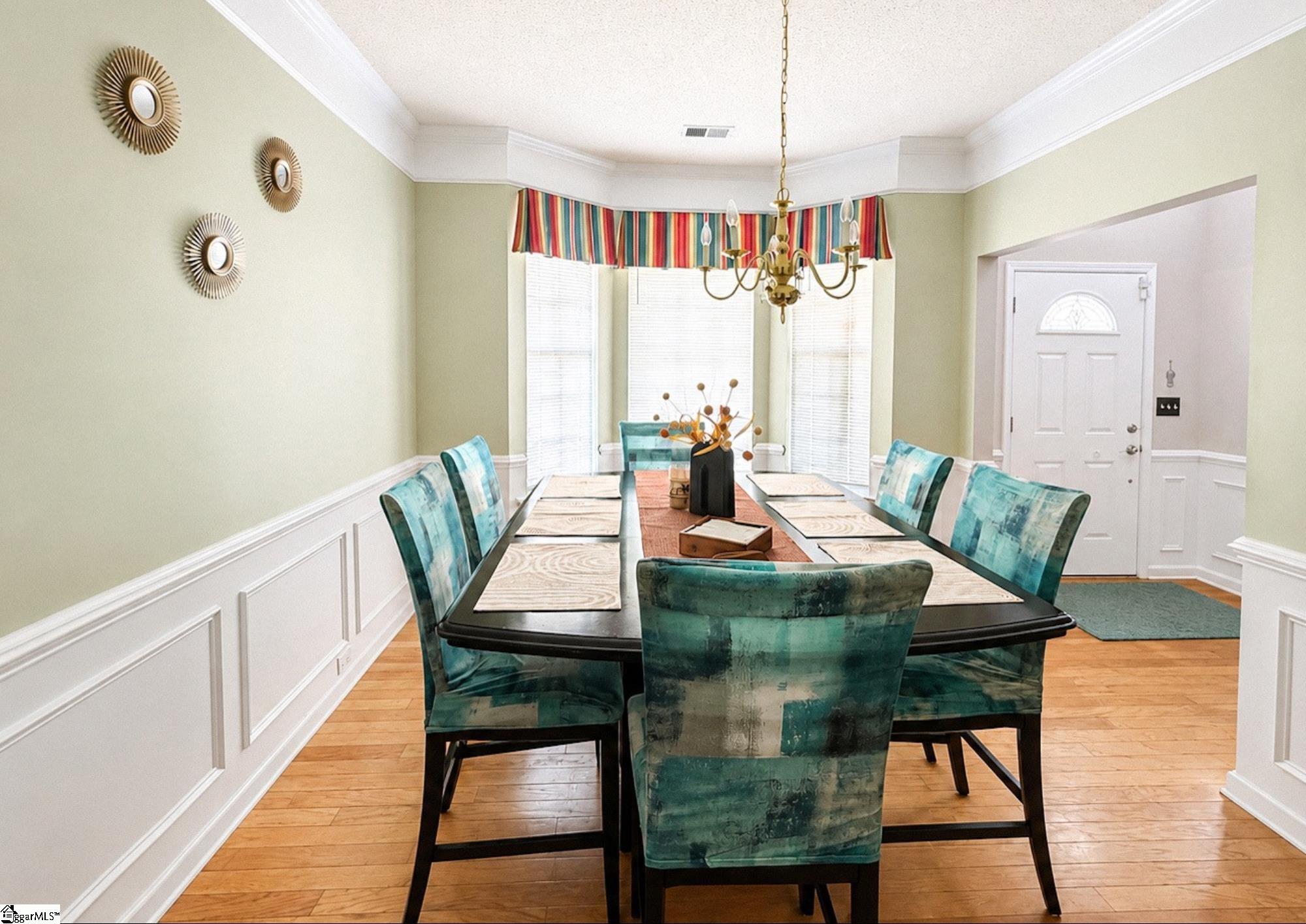 Real Estate Search 2 549 E Abington Way