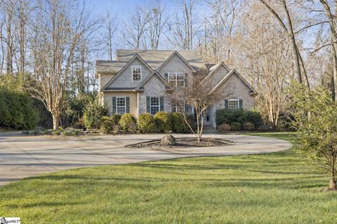 Photo of 204 Cove Harbor Court, Taylors, SC 29687 (MLS # 1578544)