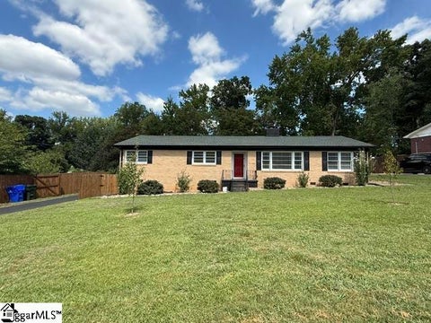 Photo of 207 Azalea Court, Greenville, SC 29615 (MLS # 1603491)