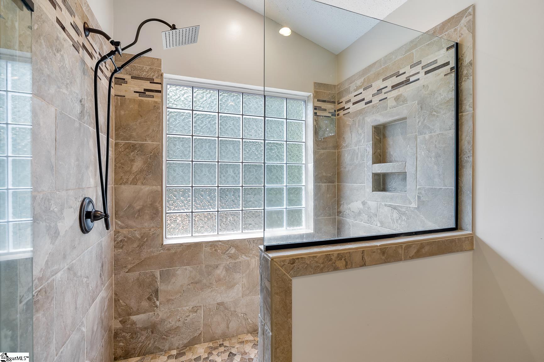 Williamston, South Carolina 29697, United States, 3 Bedrooms Bedrooms, ,2 BathroomsBathrooms,Residential,Active,236298