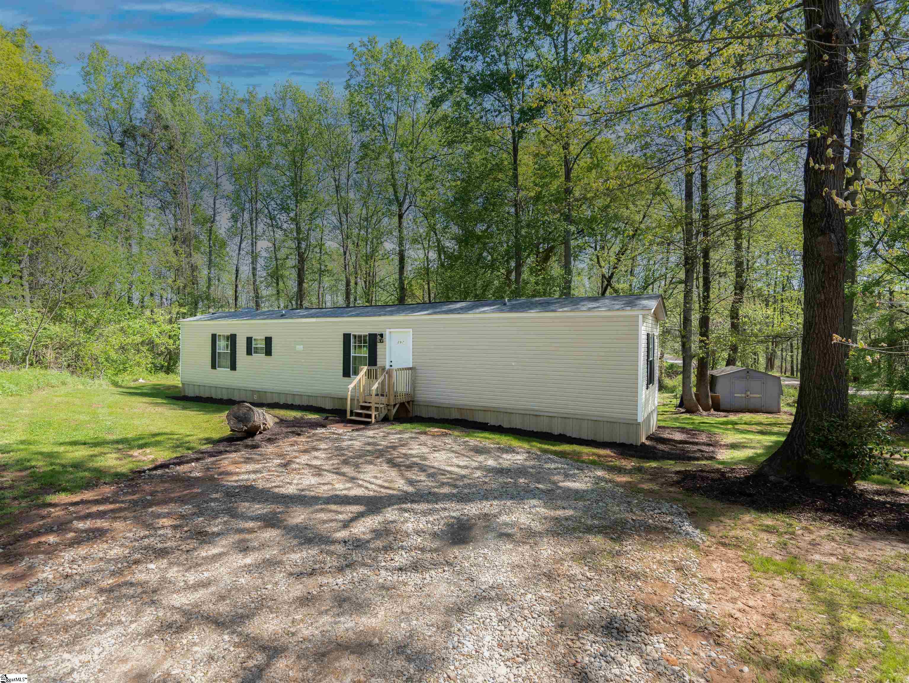 Spartanburg, South Carolina 29301, United States, 3 Bedrooms Bedrooms, ,2 BathroomsBathrooms,Residential,Pending,109888