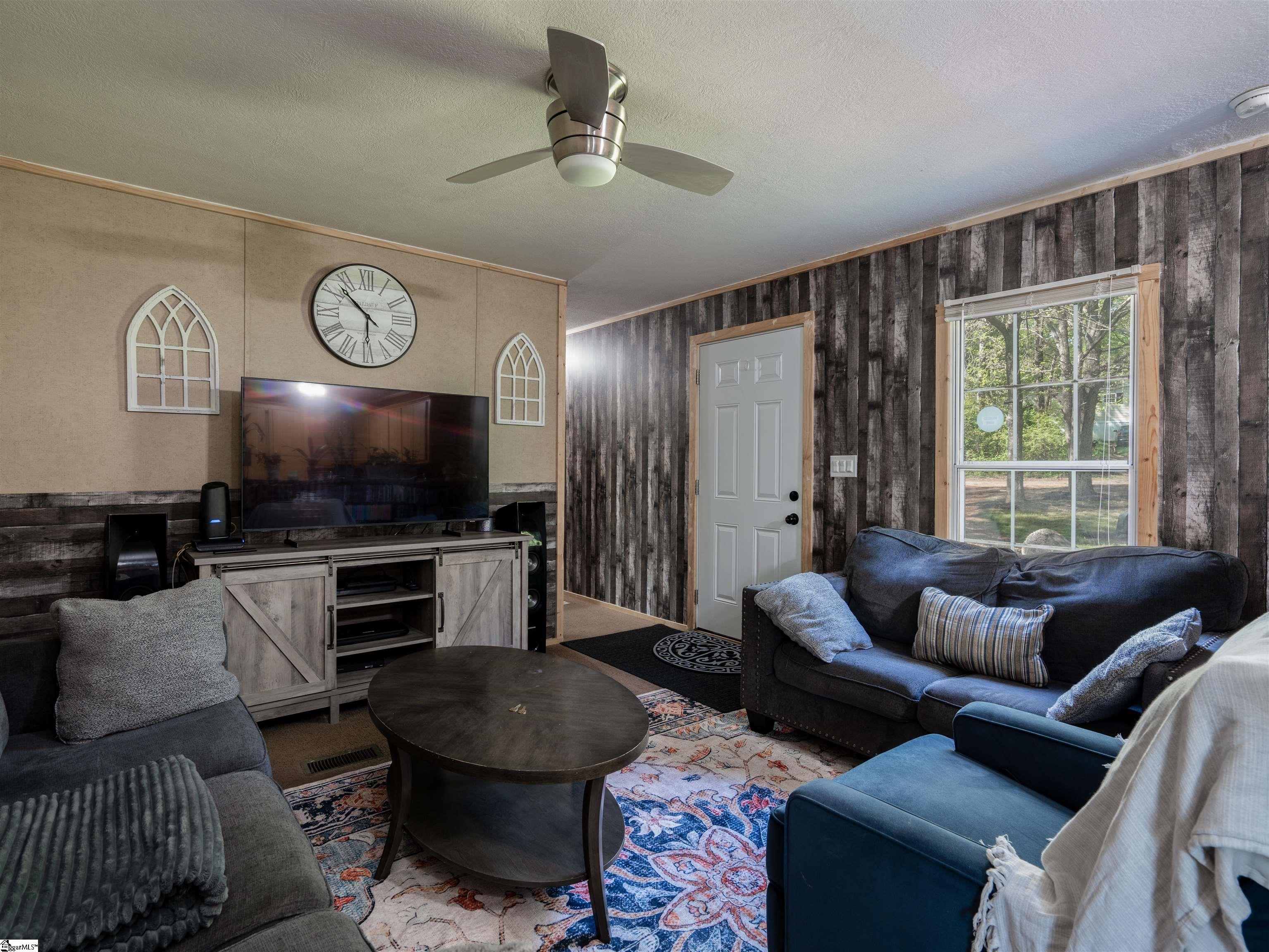 Spartanburg, South Carolina 29301, United States, 3 Bedrooms Bedrooms, ,2 BathroomsBathrooms,Residential,Pending,109888