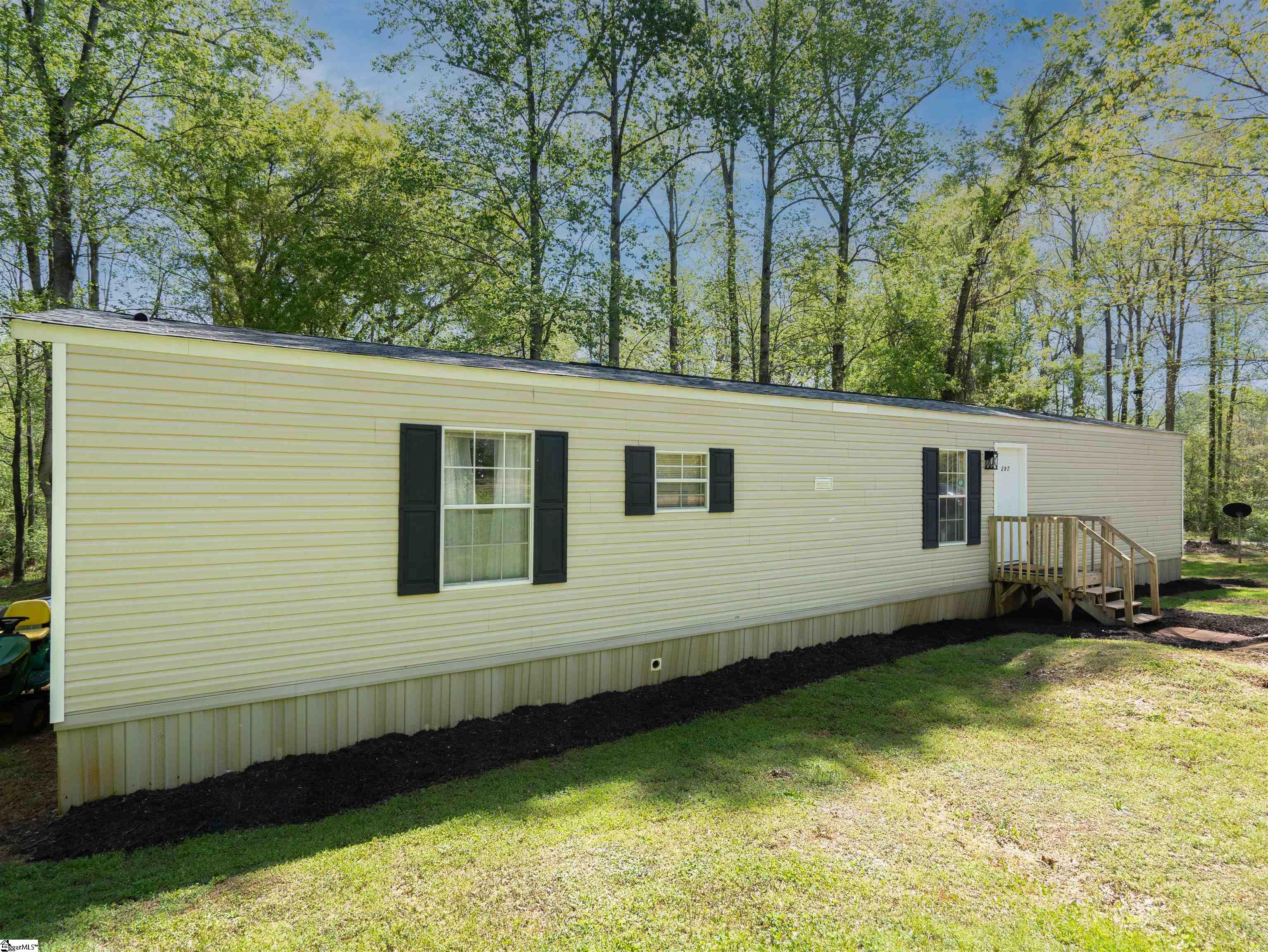 Spartanburg, South Carolina 29301, United States, 3 Bedrooms Bedrooms, ,2 BathroomsBathrooms,Residential,Pending,109888