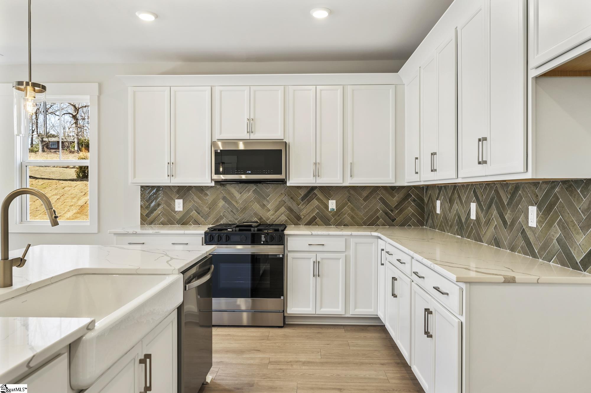 100 Saratoga Oaks Street