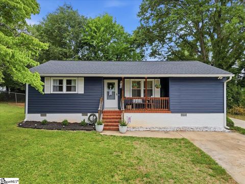 Photo of 108 Terry Avenue, Anderson, SC 29625 (MLS # 1592732)