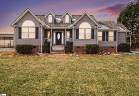 121 Bridgewater Road Pickens SC 29671