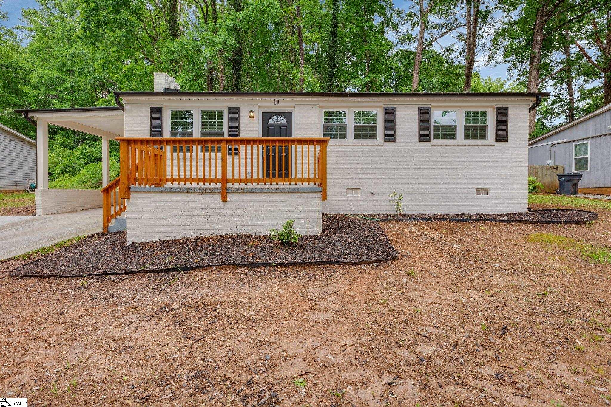 Greenville, South Carolina 29605, United States, 3 Bedrooms Bedrooms, ,2 BathroomsBathrooms,Residential,Contingent,135013