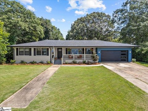 Photo of 31 Sherman Lane, Greenville, SC 29605 (MLS # 1581910)