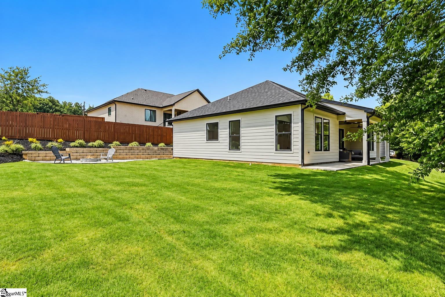 Real Estate Search 2 227 Holmes Drive