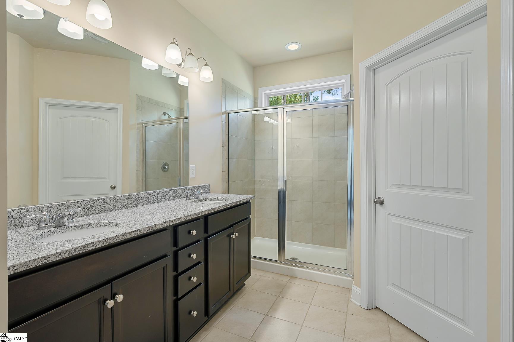 Anderson, South Carolina 29621, United States, 4 Bedrooms Bedrooms, ,3 BathroomsBathrooms,Residential,Contingent,156192