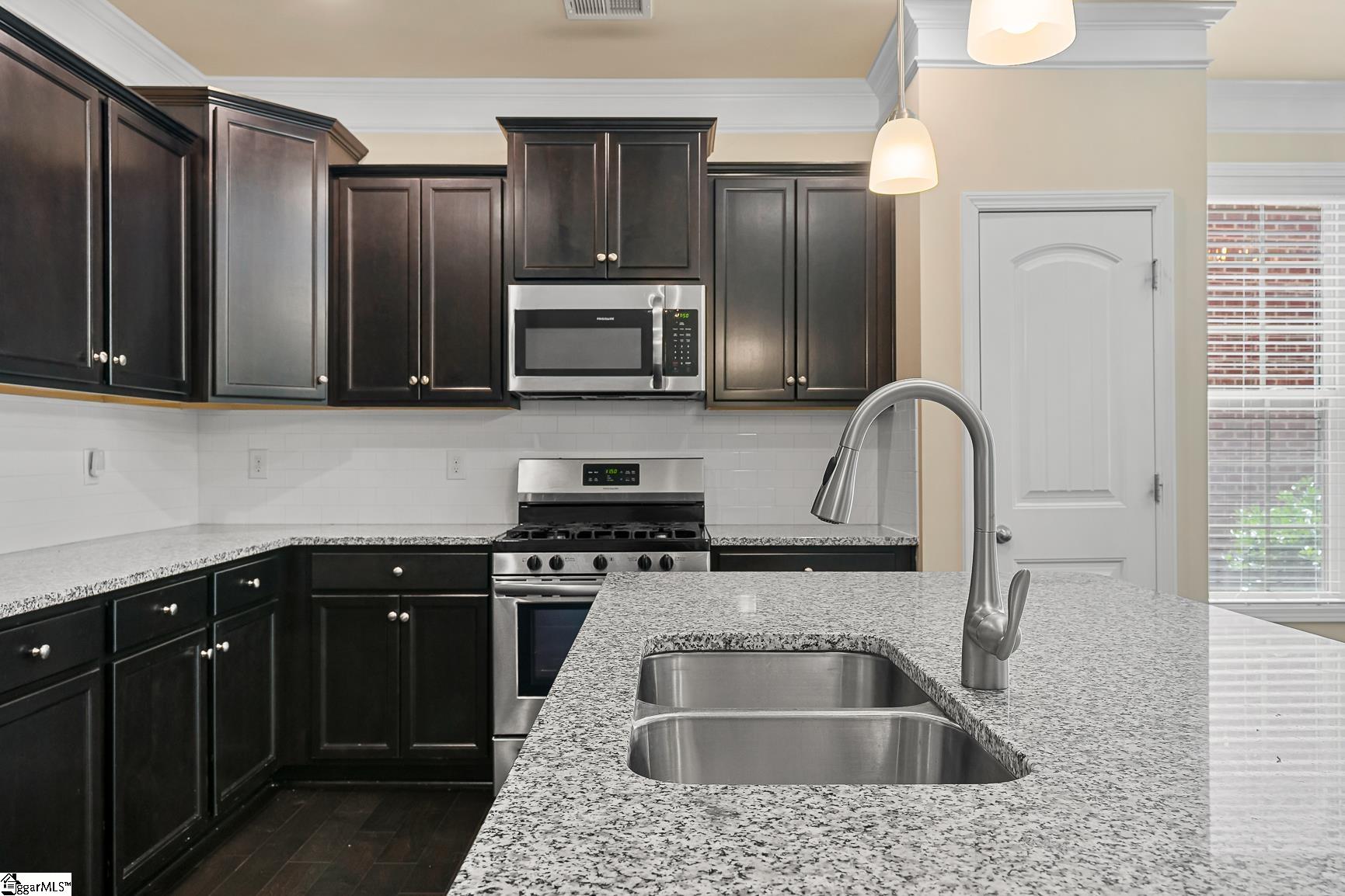 Anderson, South Carolina 29621, United States, 4 Bedrooms Bedrooms, ,3 BathroomsBathrooms,Residential,Contingent,156192