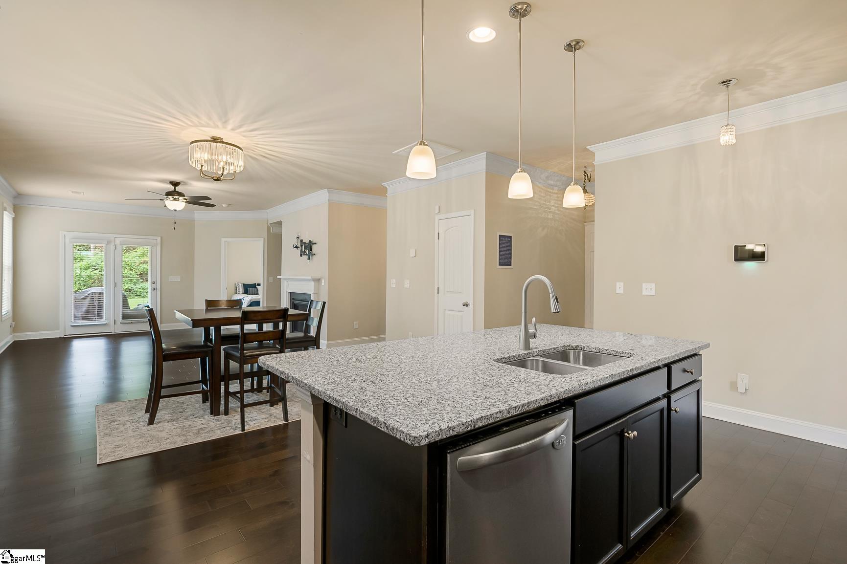 Anderson, South Carolina 29621, United States, 4 Bedrooms Bedrooms, ,3 BathroomsBathrooms,Residential,Contingent,156192