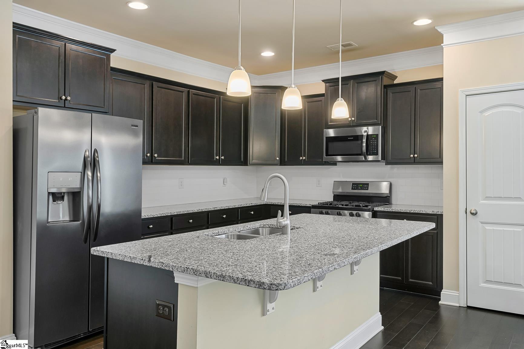 Anderson, South Carolina 29621, United States, 4 Bedrooms Bedrooms, ,3 BathroomsBathrooms,Residential,Contingent,156192