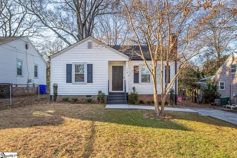 Photo of 118 Bleckley Avenue, Greenville, SC 29607 (MLS # 1592537)