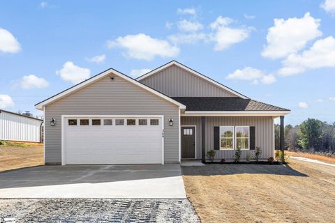 Photo of 369 Scenic Avenue, Campobello, SC 29322 (MLS # 1577999)