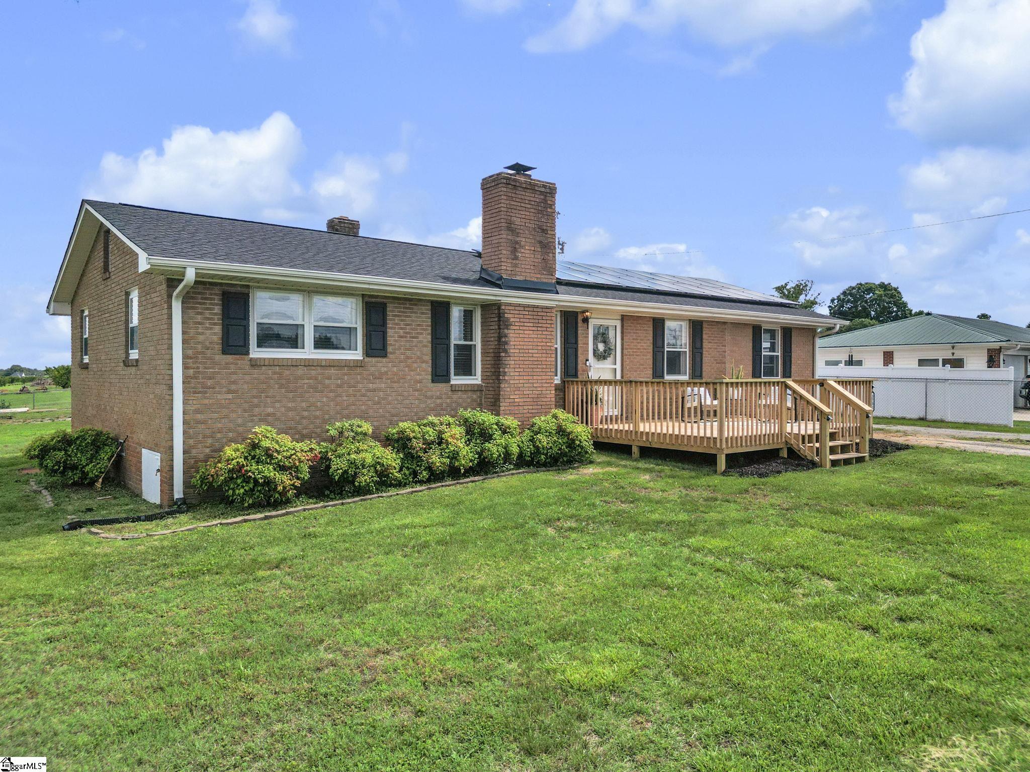 3751 Highway 11 W