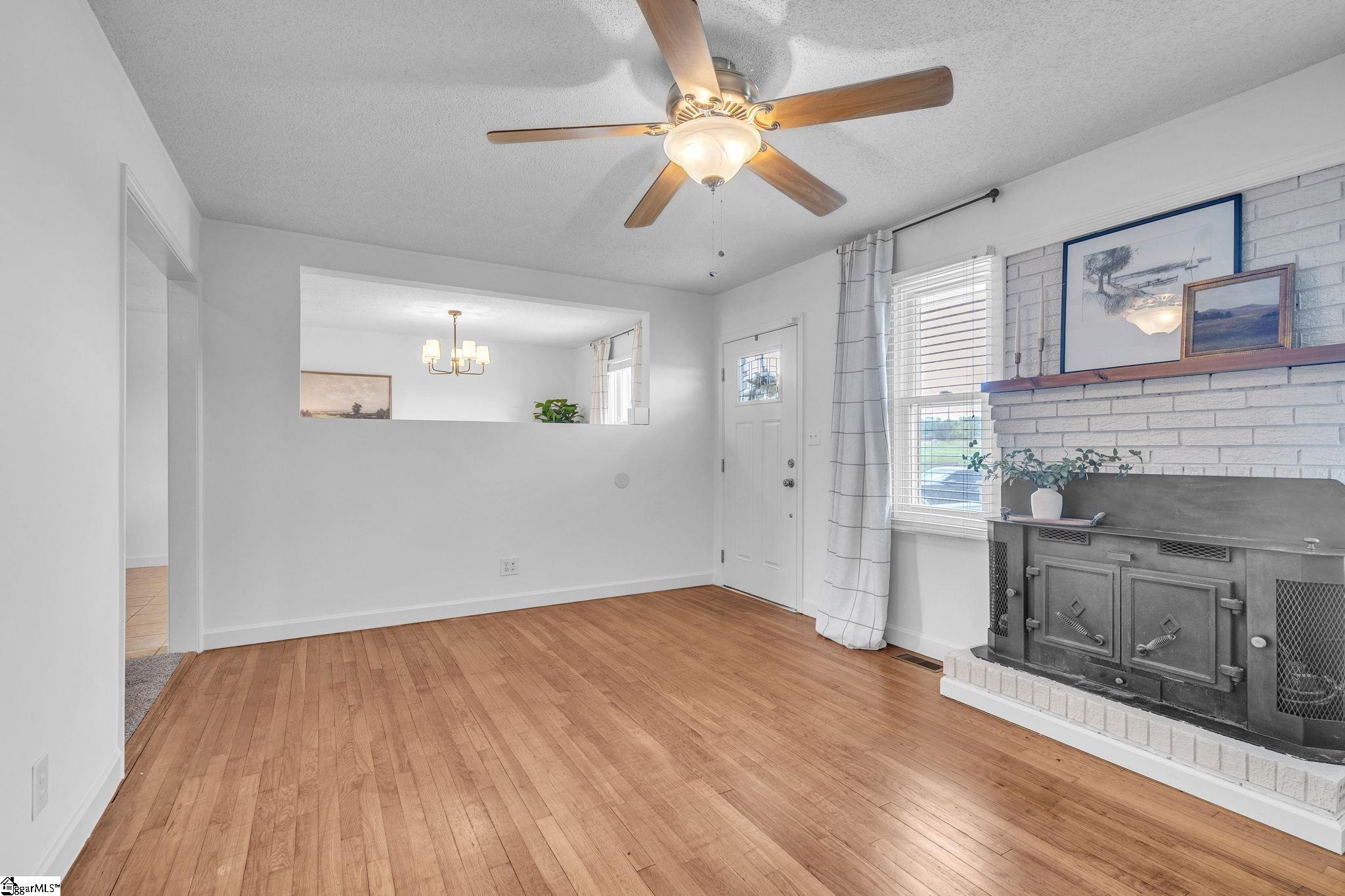 3751 Highway 11 W