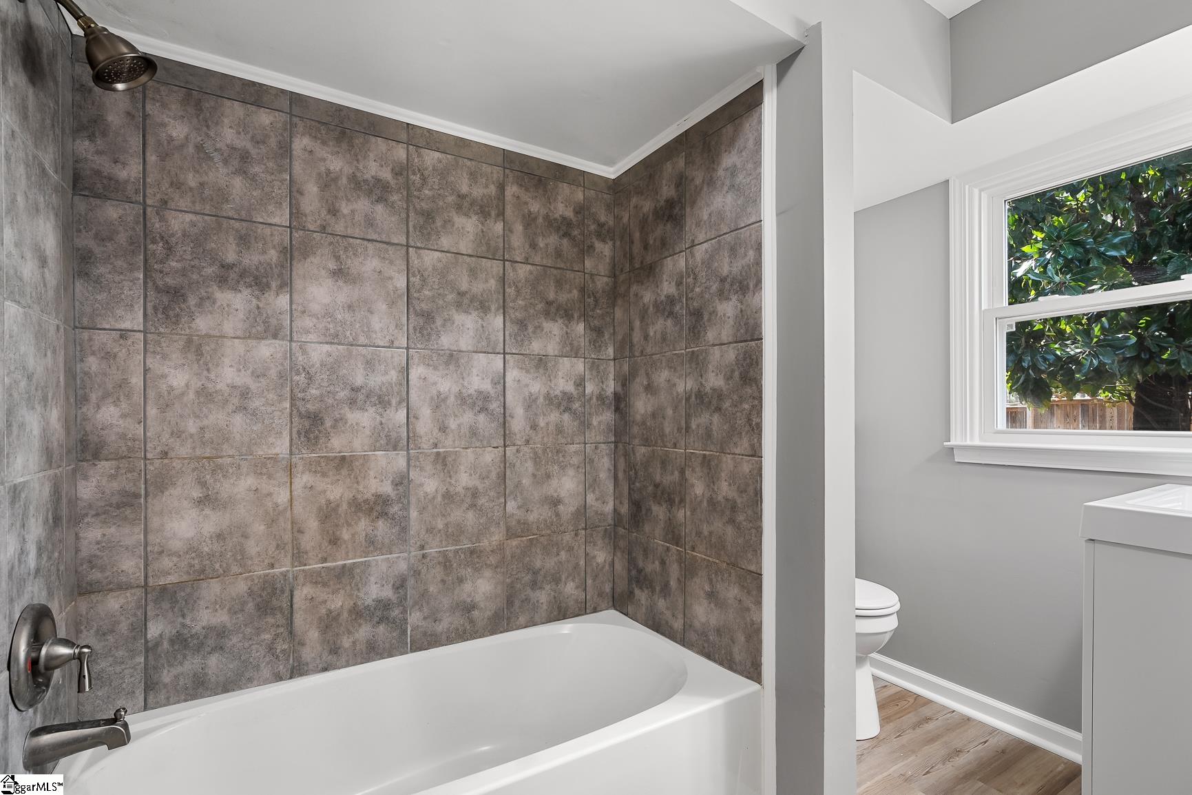 Anderson, South Carolina 29621, United States, 6 Bedrooms Bedrooms, ,6 BathroomsBathrooms,Residential,Active,204530