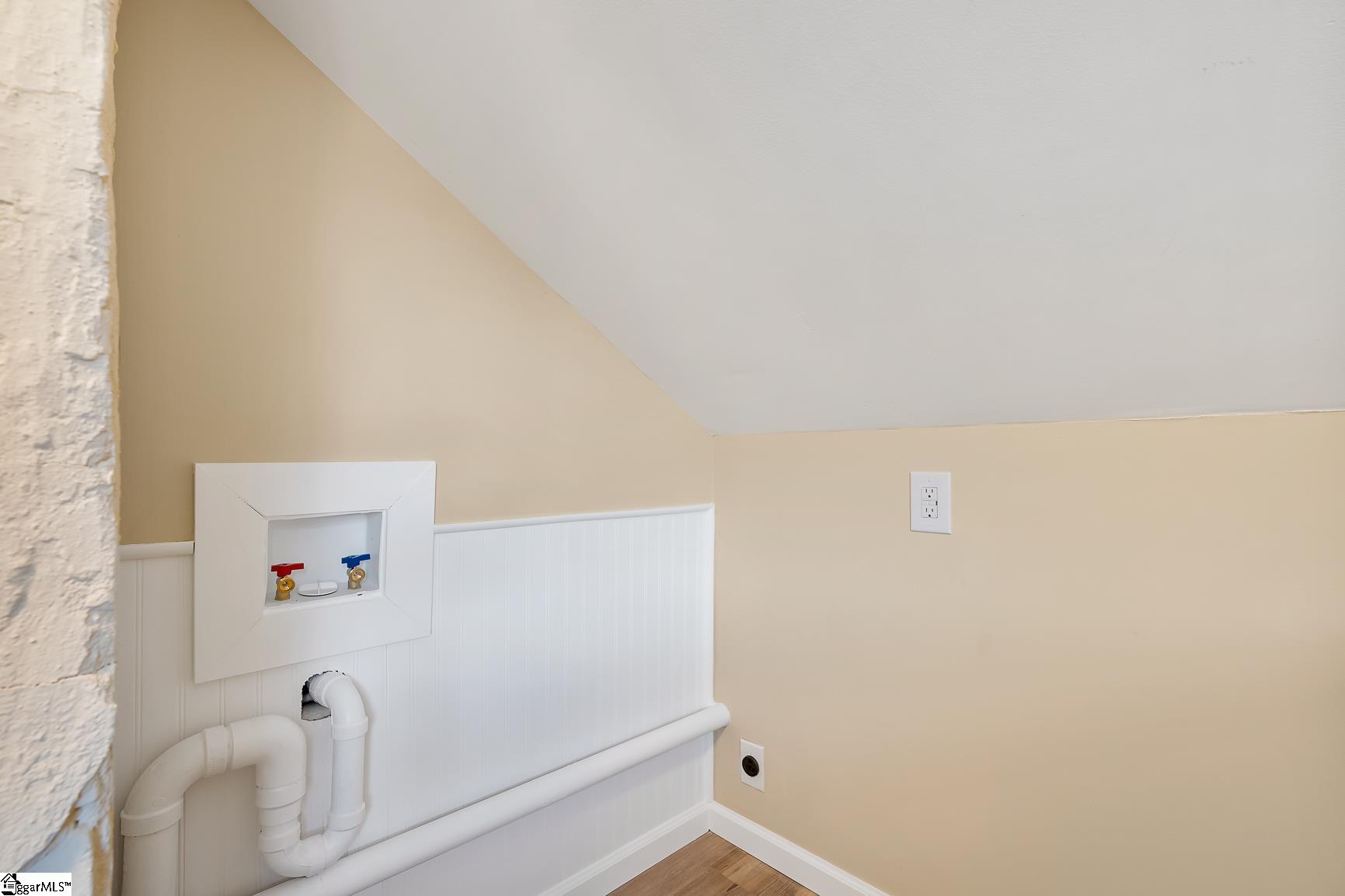 Anderson, South Carolina 29621, United States, 6 Bedrooms Bedrooms, ,6 BathroomsBathrooms,Residential,Active,204530