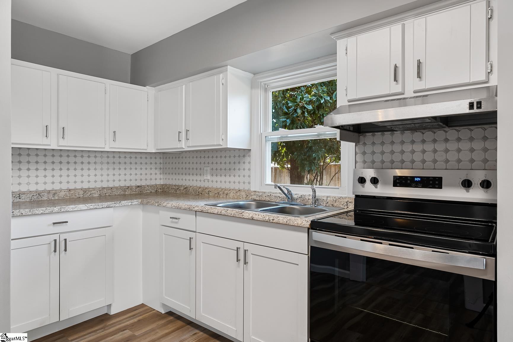 Anderson, South Carolina 29621, United States, 6 Bedrooms Bedrooms, ,6 BathroomsBathrooms,Residential,Active,204530