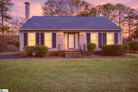 Photo of 208 Belmont Stakes, Clinton, SC 29325 (MLS # 1581142)