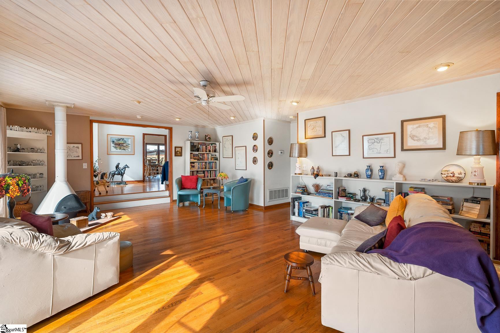 4805 Great Oaks Drive