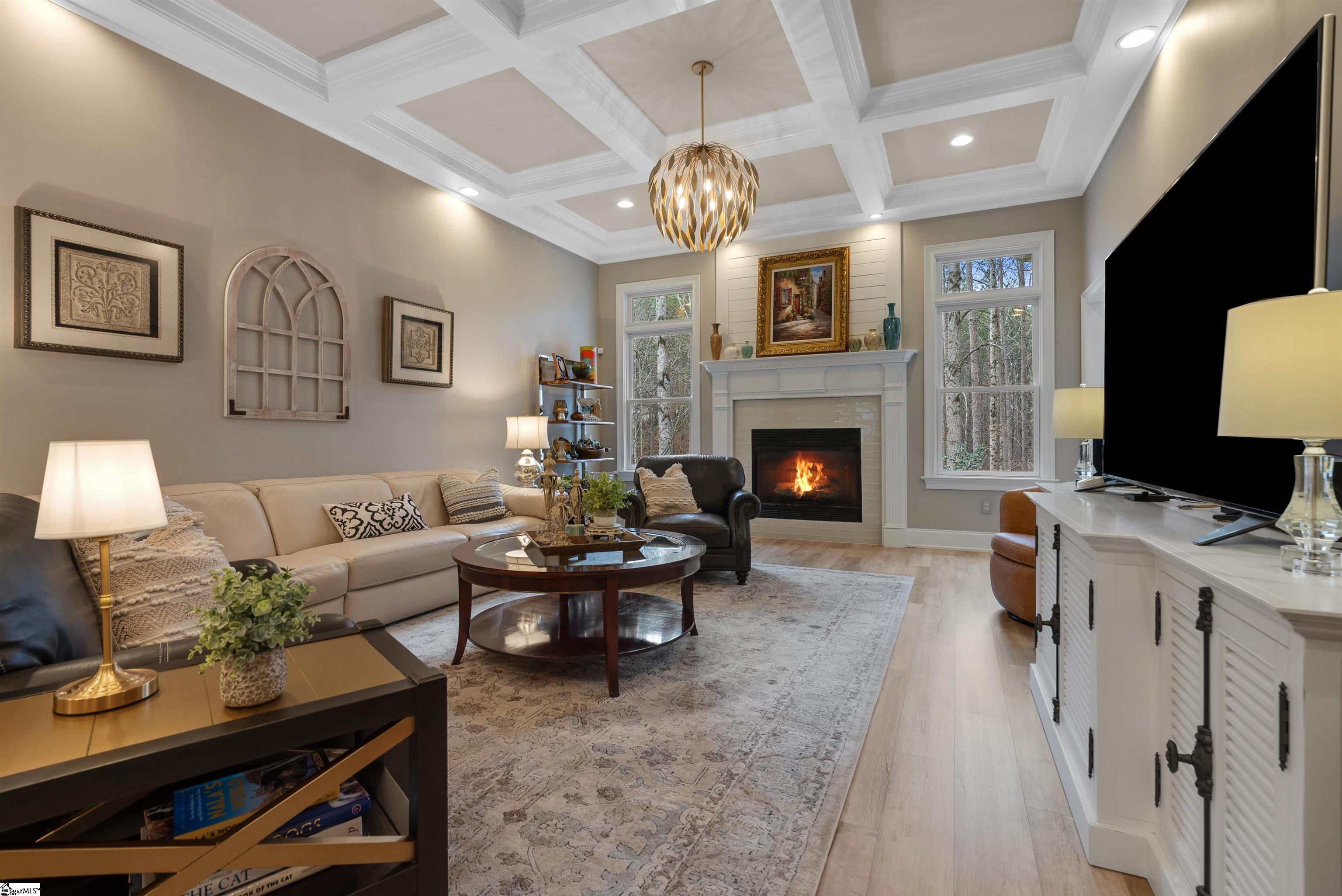 125 E Waterford Drive