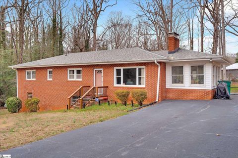 Photo of 4 Laurel Lane, Marietta, SC 29661 (MLS # 1583514)