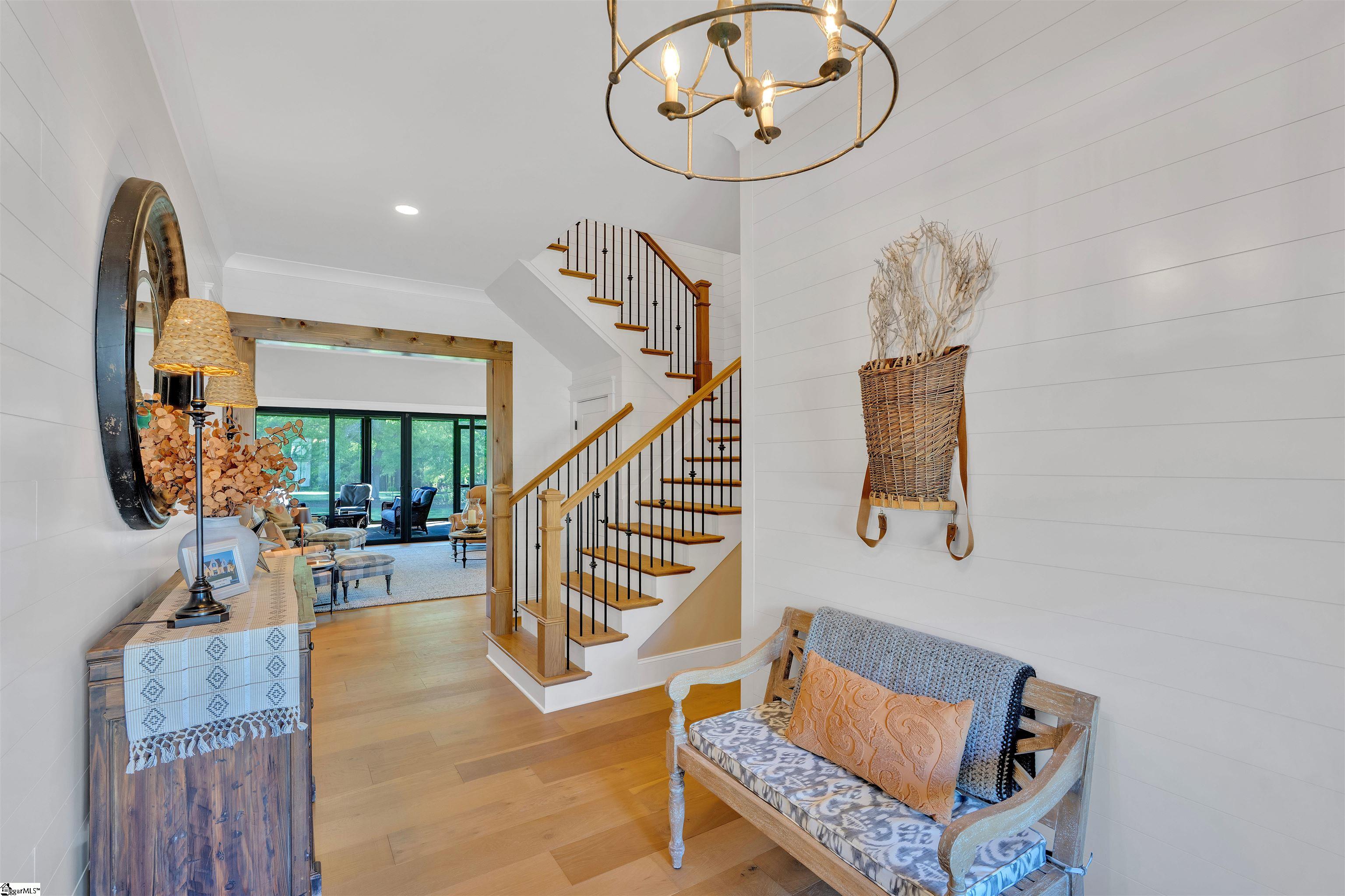 Simpsonville, South Carolina 29681, United States, 5 Bedrooms Bedrooms, ,4 BathroomsBathrooms,Residential,Pending,116211