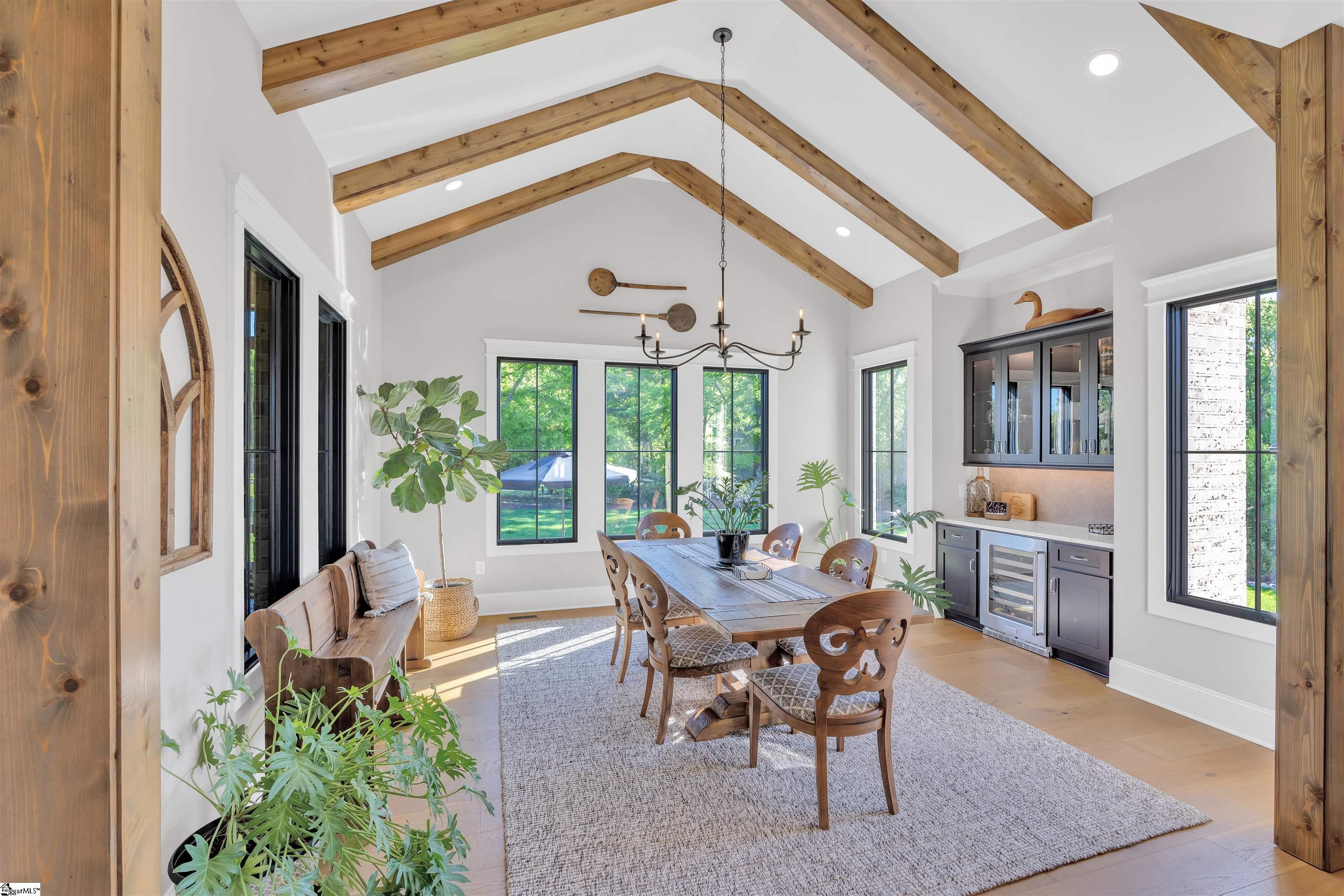 Simpsonville, South Carolina 29681, United States, 5 Bedrooms Bedrooms, ,4 BathroomsBathrooms,Residential,Pending,116211