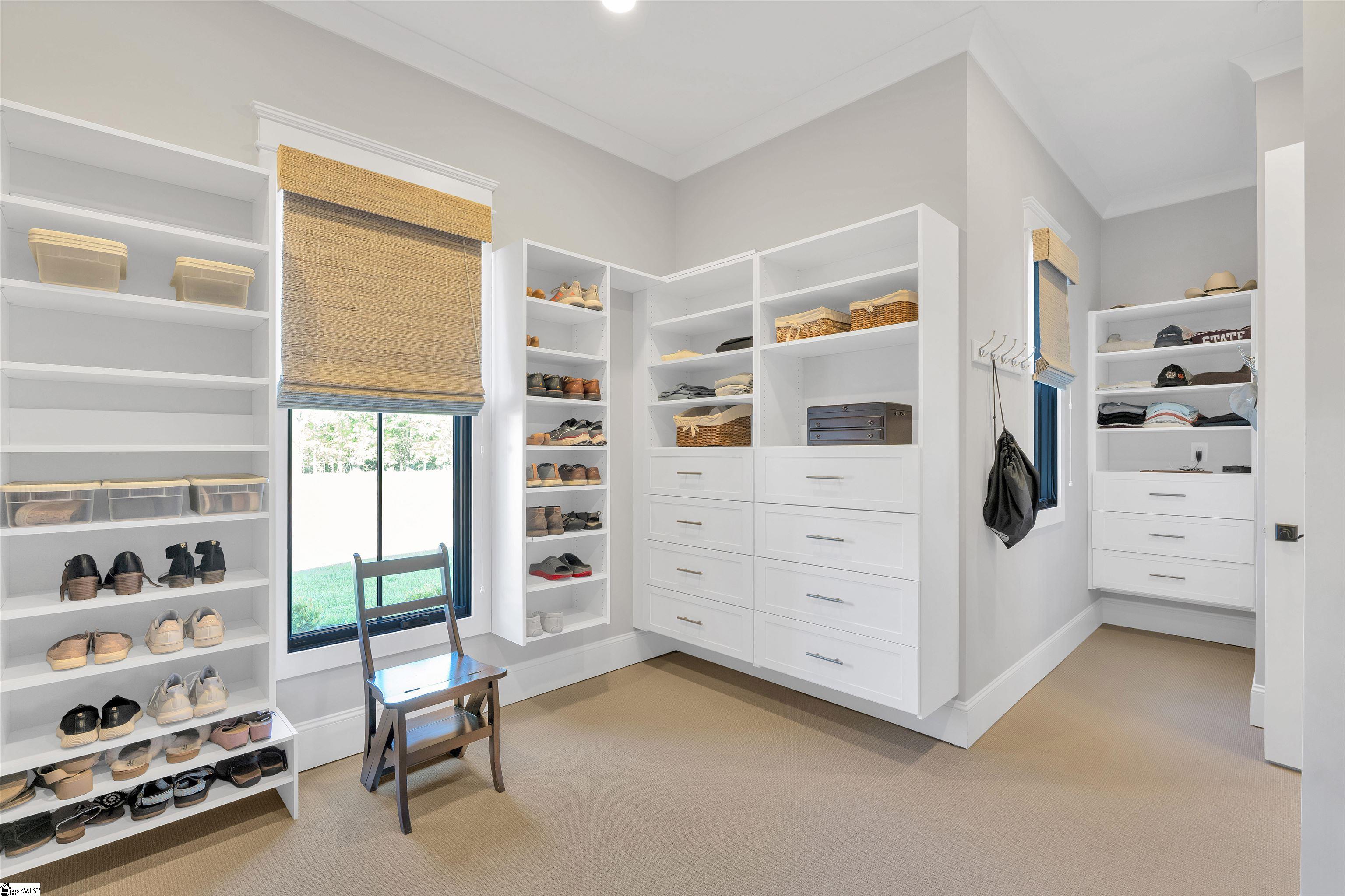 Simpsonville, South Carolina 29681, United States, 5 Bedrooms Bedrooms, ,4 BathroomsBathrooms,Residential,Pending,116211