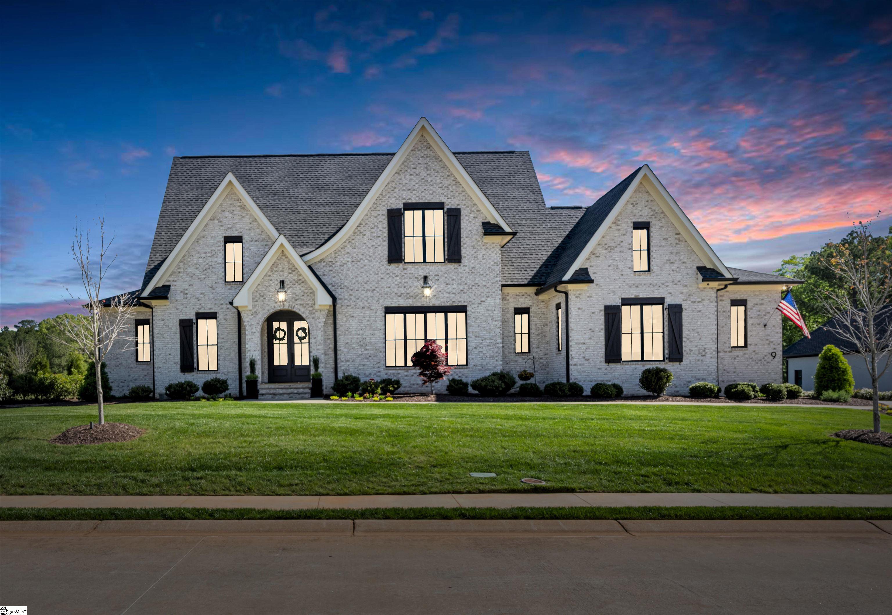 Simpsonville, South Carolina 29681, United States, 5 Bedrooms Bedrooms, ,4 BathroomsBathrooms,Residential,Pending,116211