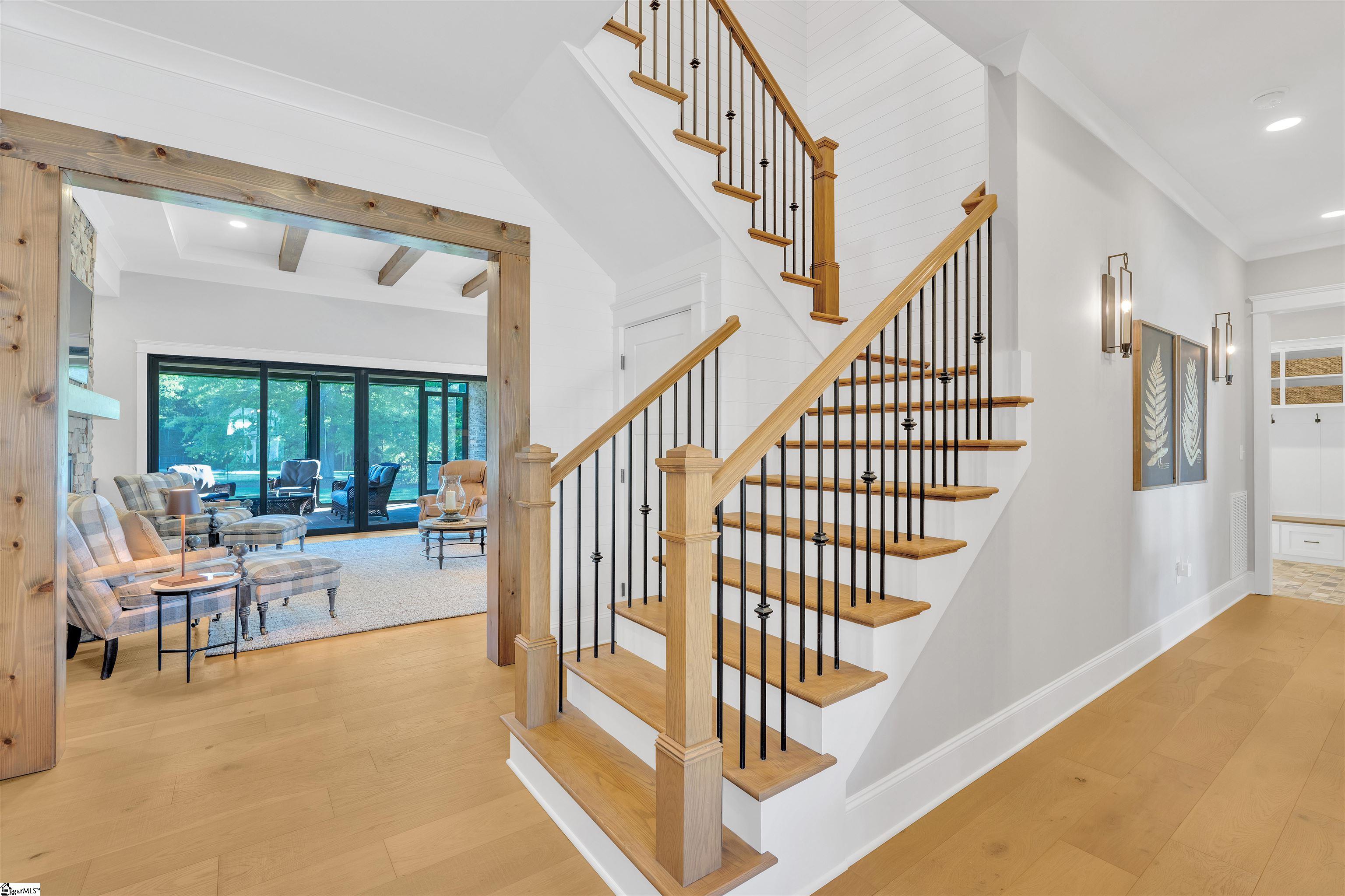 Simpsonville, South Carolina 29681, United States, 5 Bedrooms Bedrooms, ,4 BathroomsBathrooms,Residential,Pending,116211