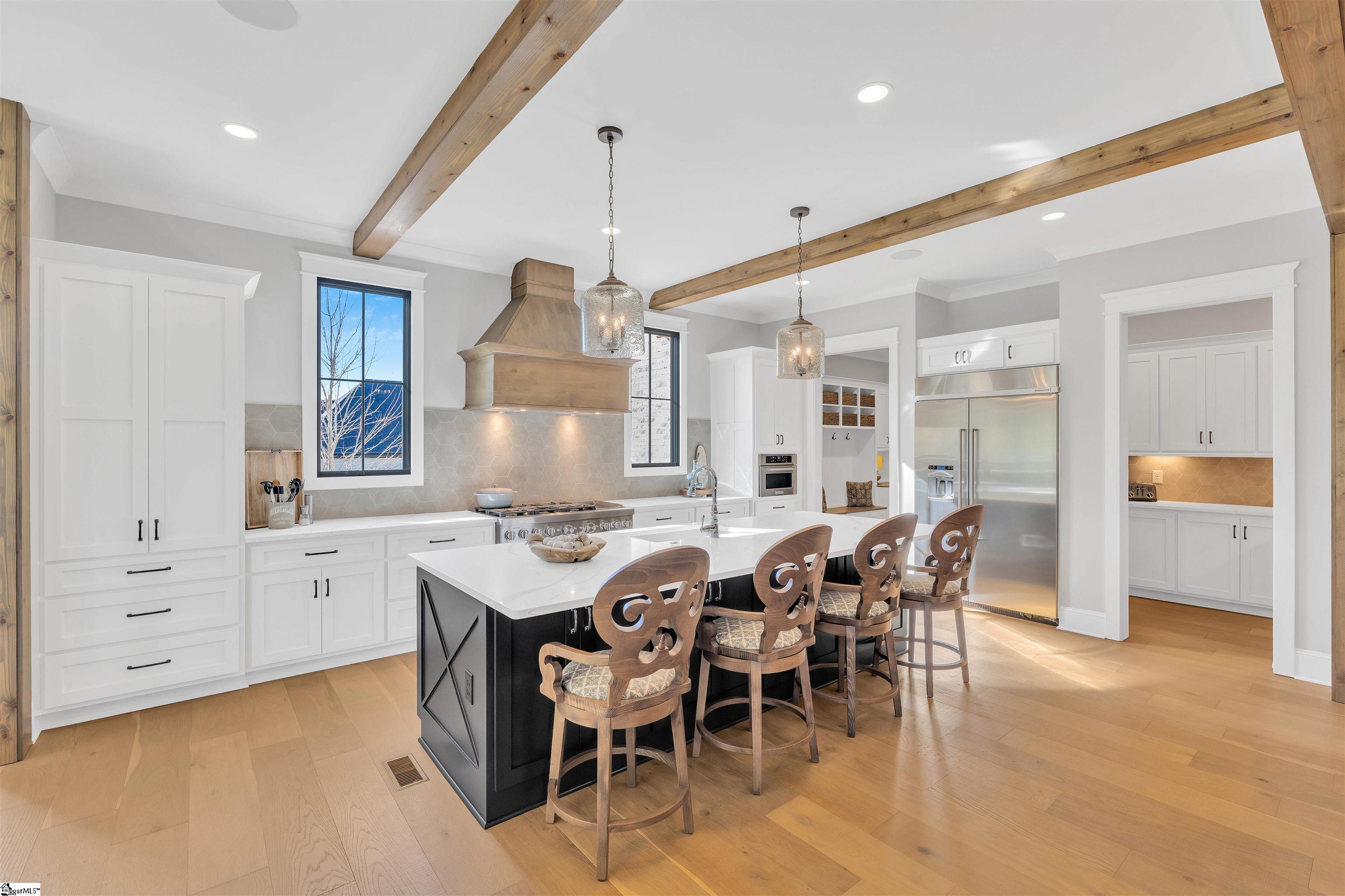 Simpsonville, South Carolina 29681, United States, 5 Bedrooms Bedrooms, ,4 BathroomsBathrooms,Residential,Pending,116211