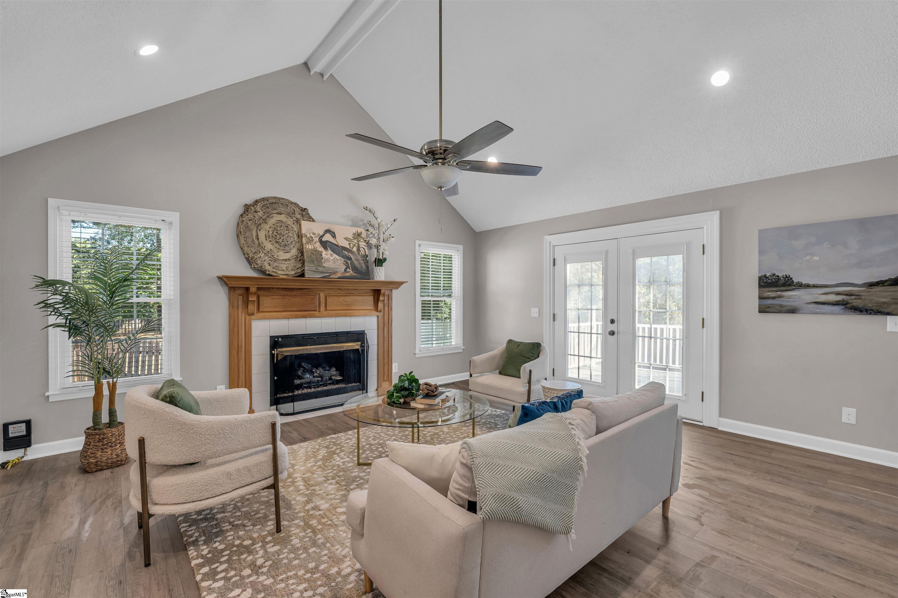 8 Bethel Oaks Court