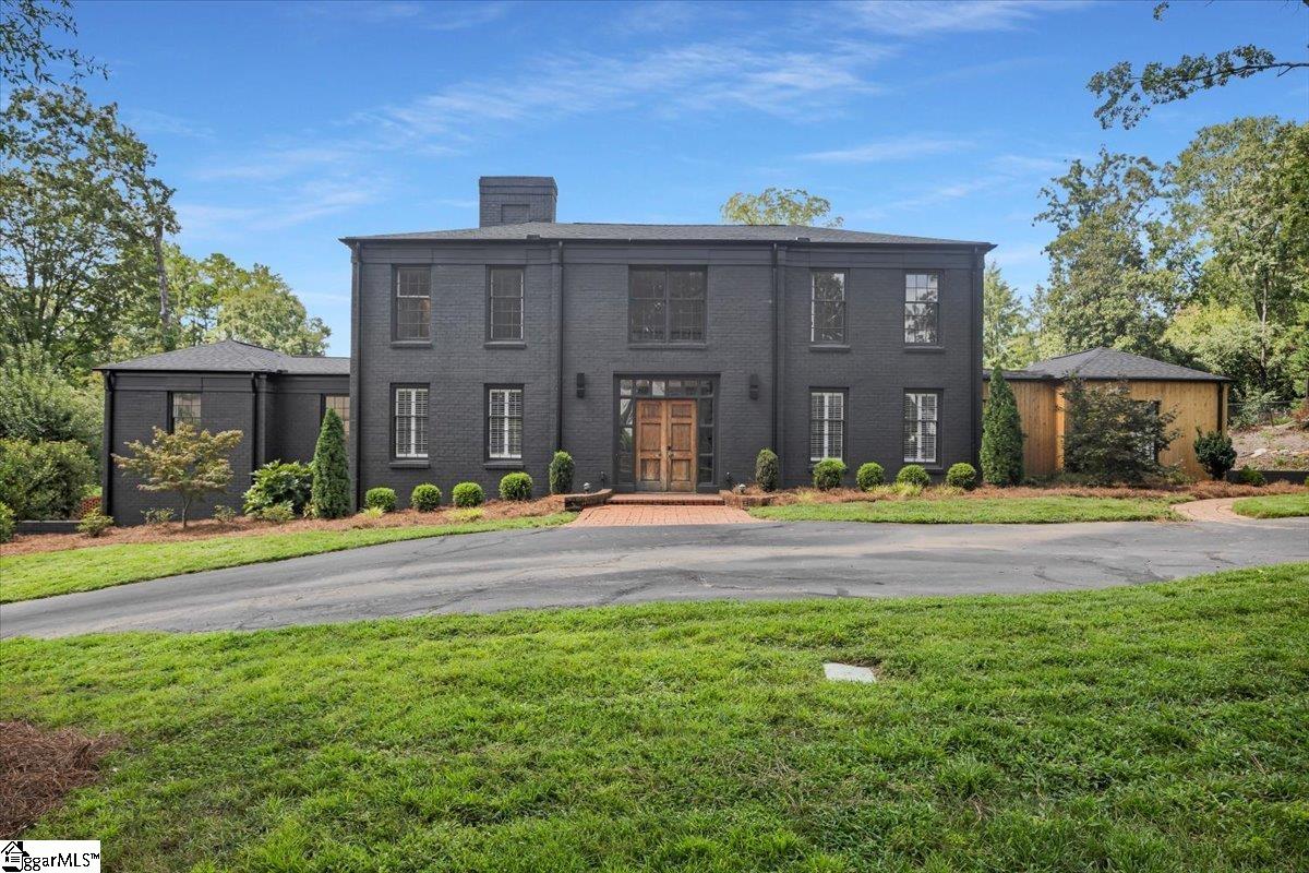 300 E Seven Oaks Drive