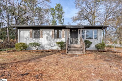 Photo of 279 Pioneer Place, Spartanburg, SC 29301 (MLS # 1578960)