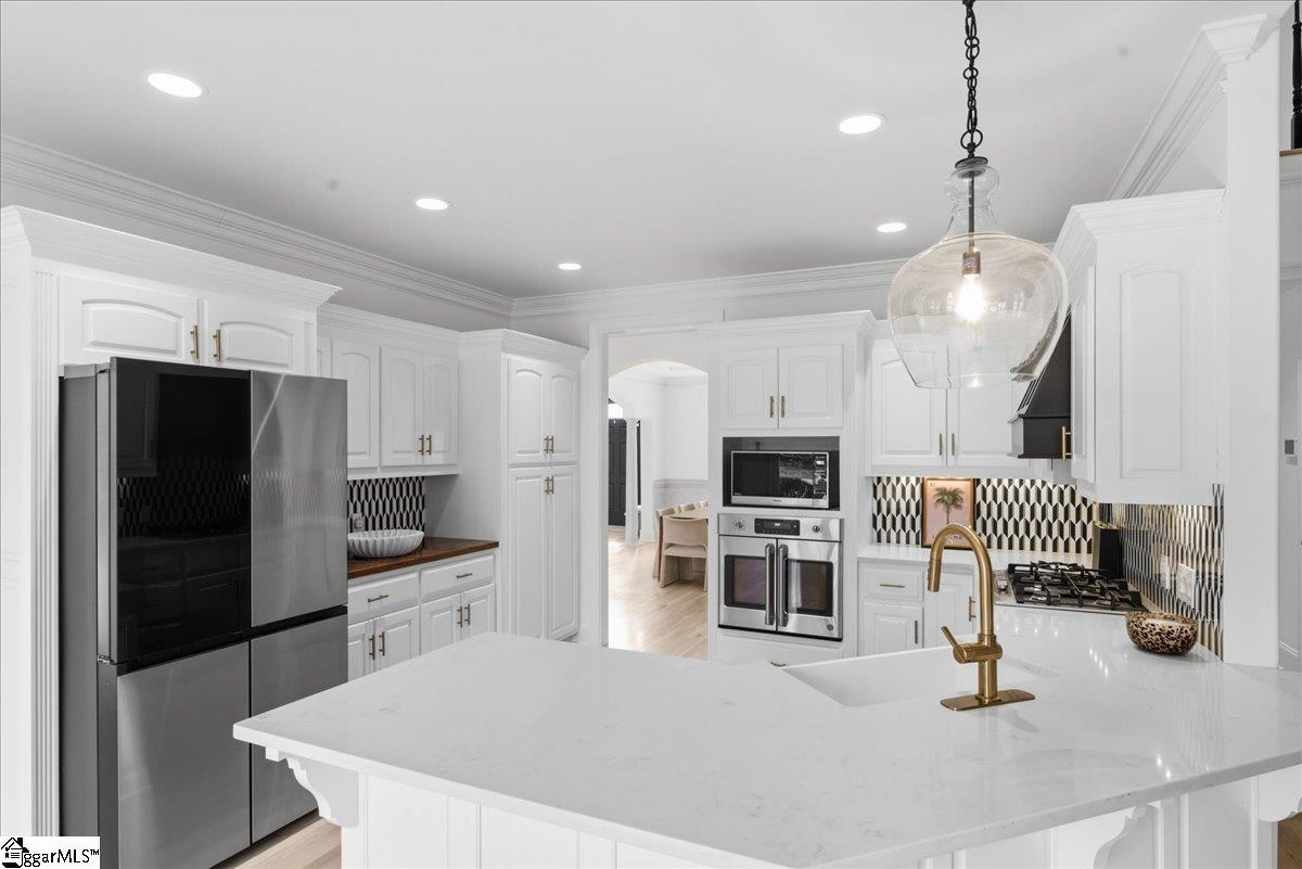 3 Bailey Knoll Court