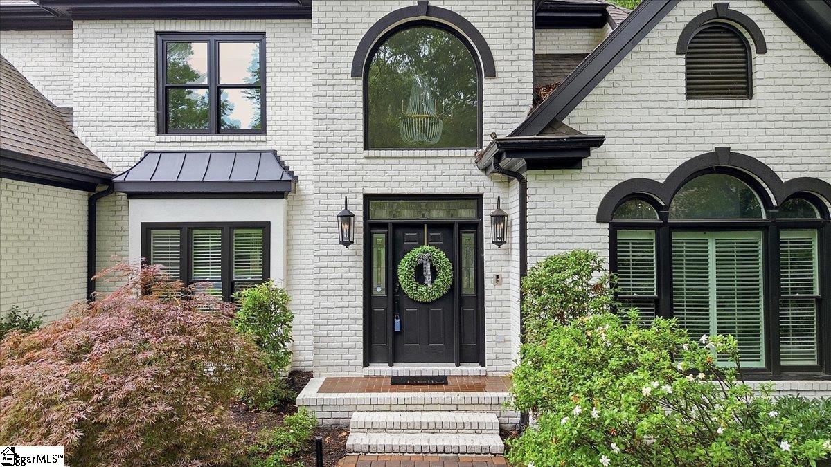 3 Bailey Knoll Court