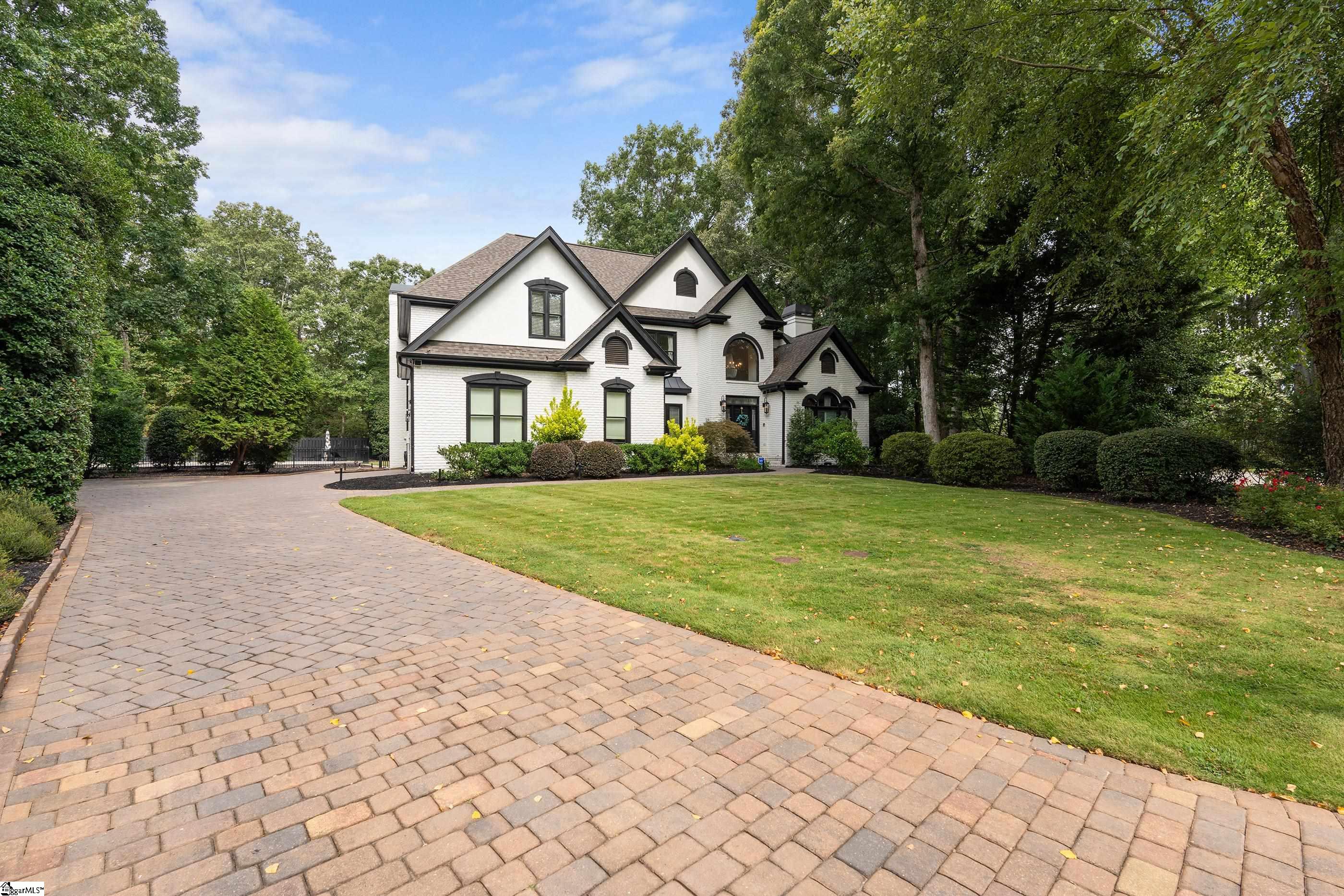 3 Bailey Knoll Court