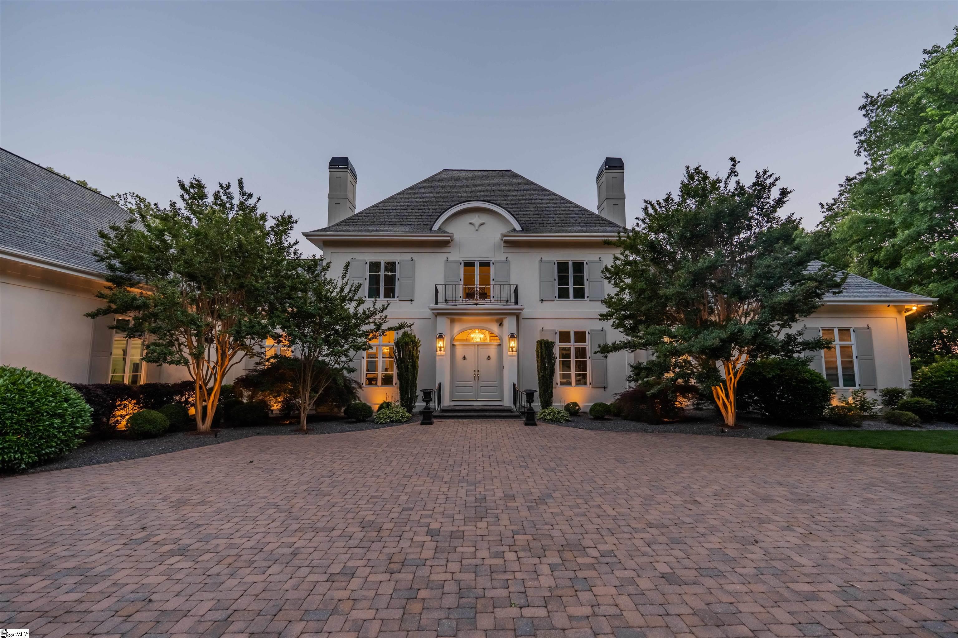 8 Fair Cliff Court